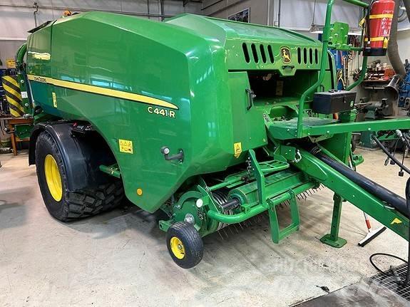 John Deere C441R Rundballepresser