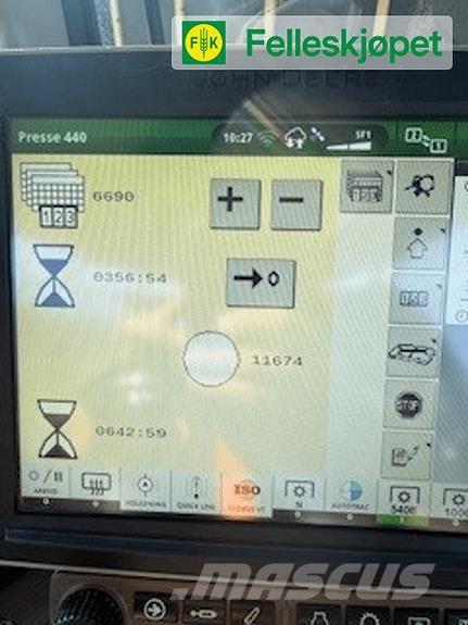 John Deere F440R Rundballepresser