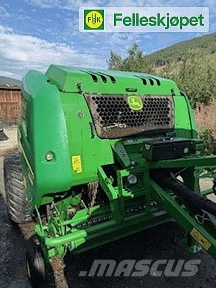 John Deere F440R Rundballepresser