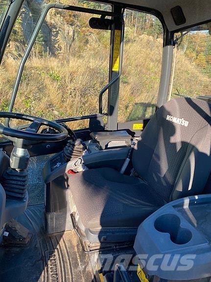 Komatsu WA80M-7 Hjullastere