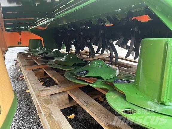Krone EC F320CV Svanser