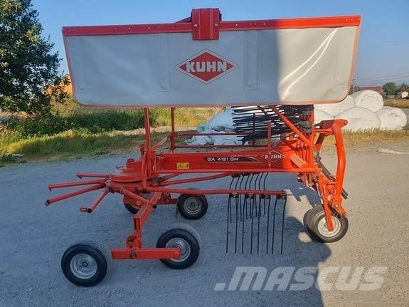 Kuhn GA 4121 GM Svanser