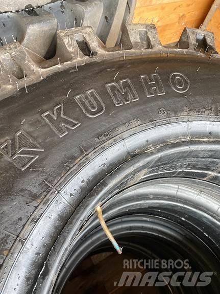 Kumho 10.00-20 Dekk, hjul og felger