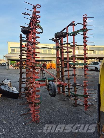 Kverneland  Andre Jordforbedrings maskiner og ekstrautstyr