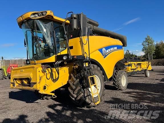 New Holland CX5080 Skurtreskere