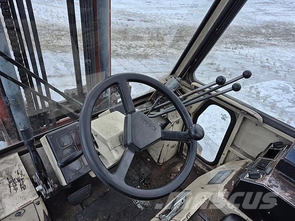 Nissan  Diesel Trucker