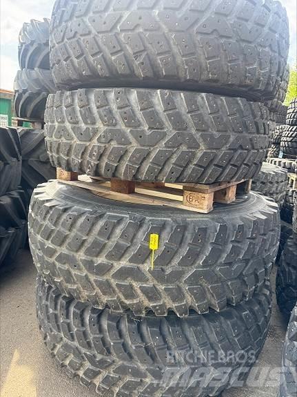 Nokian TRI 2 Dekk, hjul og felger