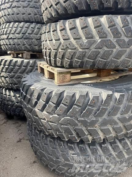 Nokian TRI 2 Dekk, hjul og felger