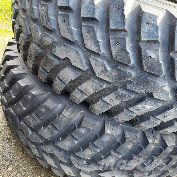 Nokian TRI 2 Dekk, hjul og felger