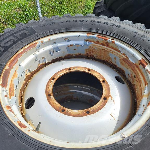 Nokian TRI 2 Dekk, hjul og felger