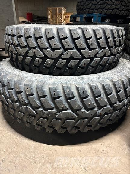 Nokian TRI 2 Dekk, hjul og felger