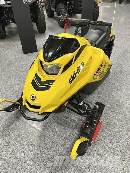 Ski-doo MXZ 120 Snøscootere