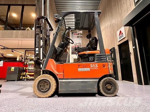 Toyota 7FBMF16 Diesel Trucker