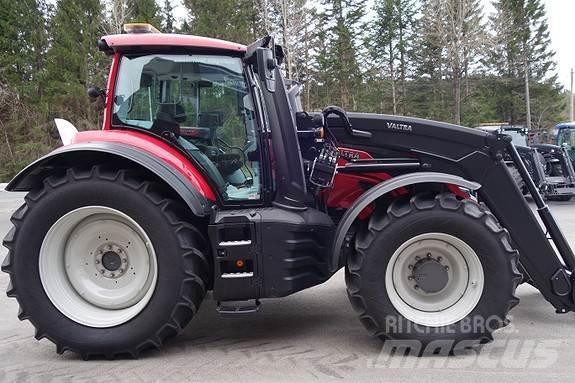 Valtra 235 Direct Traktorer