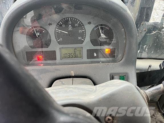 Valtra 6750-4 Traktorer