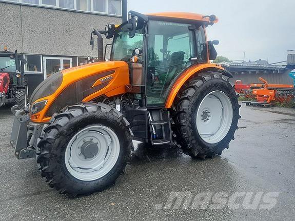 Valtra A114 Traktorer