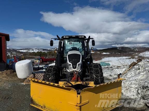 Valtra N123 Traktorer
