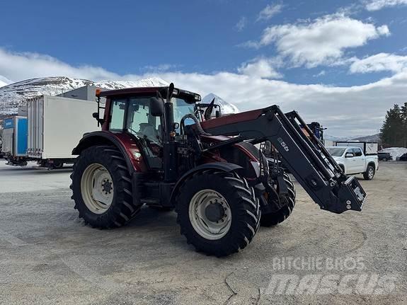Valtra N163 Traktorer