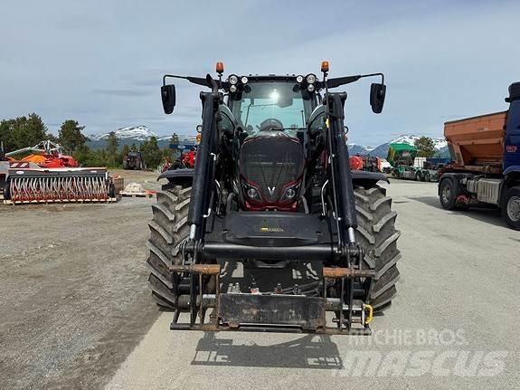 Valtra N174 Traktorer