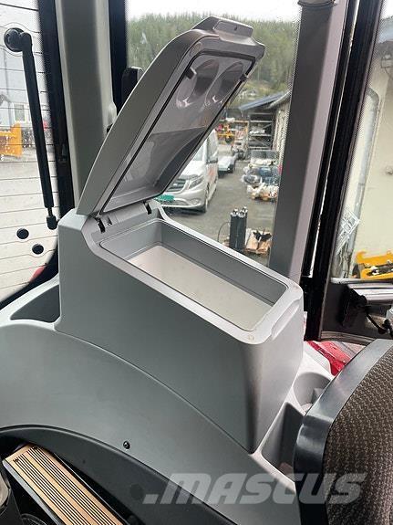 Valtra N174 Versu Traktorer