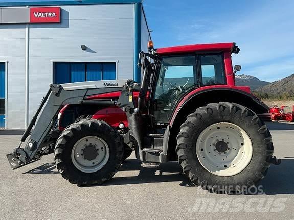 Valtra T 213 V Traktorer