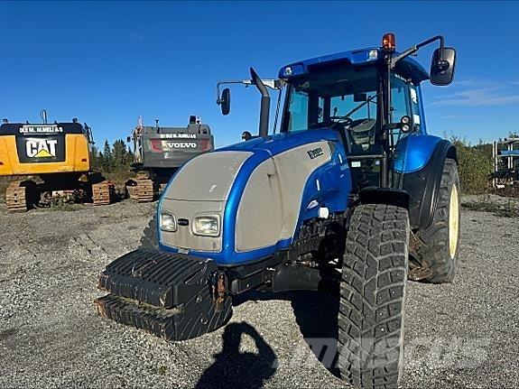 Valtra T150 Traktorer