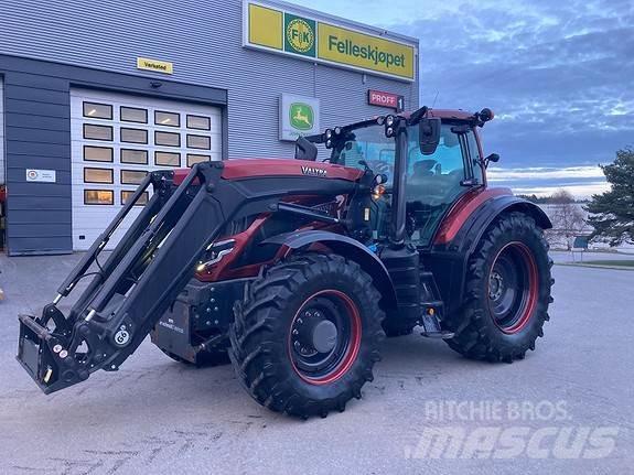 Valtra T235 Traktorer