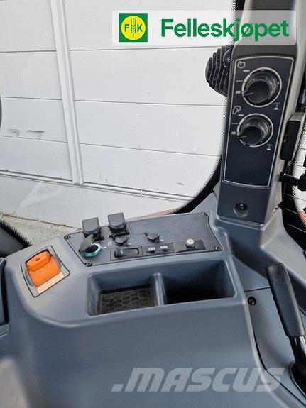 Valtra T235 Traktorer