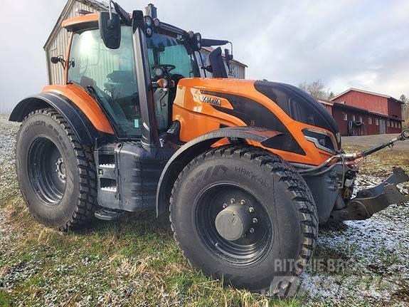 Valtra T255 Traktorer