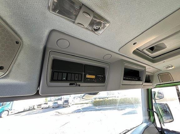 Volvo FE 320 -6x2 Andre lastebiler