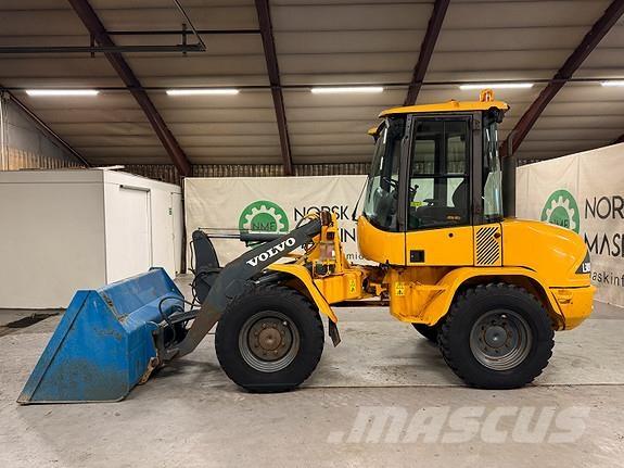 Volvo L30B Hjullastere