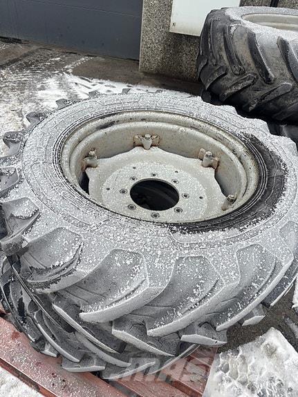   Dekk, hjul og felger