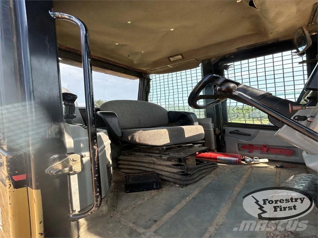 CAT 525B Stammelunner