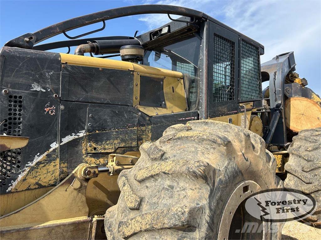 CAT 525B Stammelunner