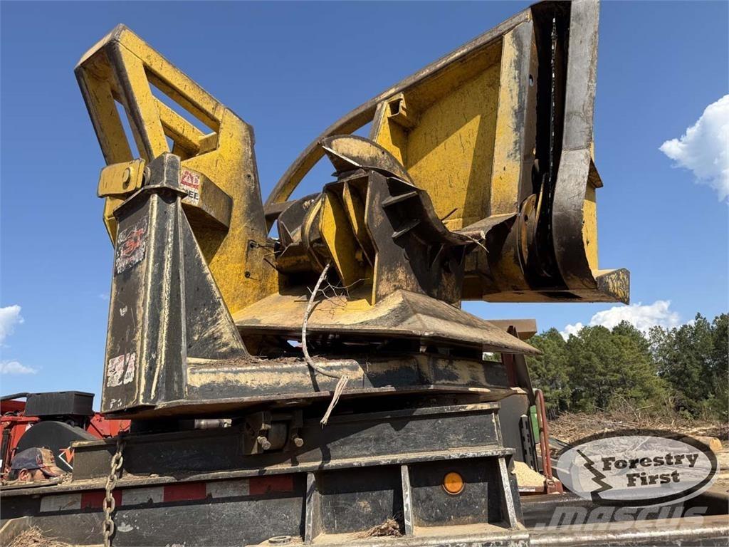 John Deere 437E Knuckleboom lastere