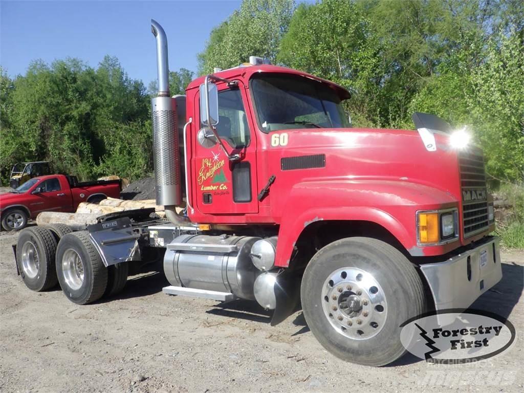 Mack CHN613 Skogsmaskiner - Annet