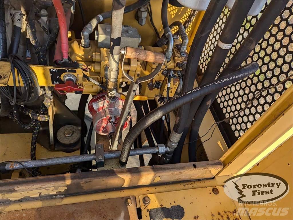 Tigercat 234 Knuckleboom lastere