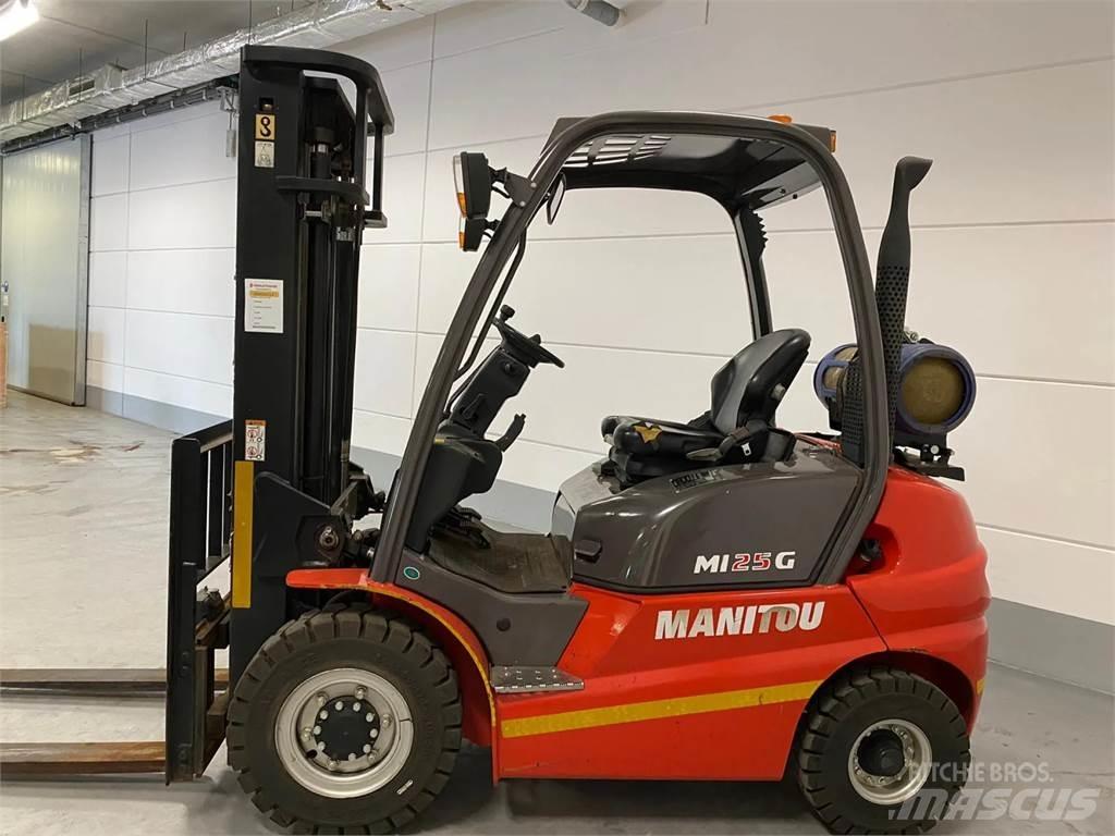 Manitou MI25G Propan trucker