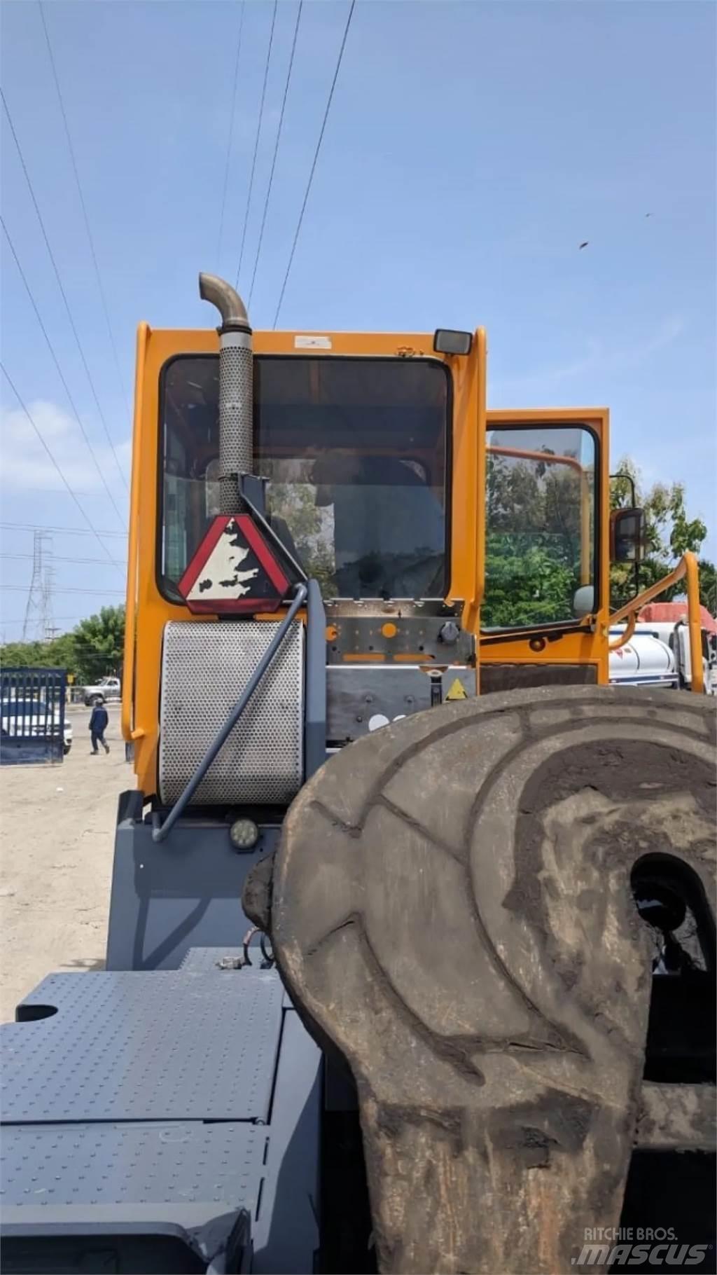 Terberg YT182 Terminaltraktor