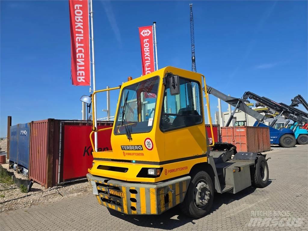 Terberg YT182 Terminaltraktor