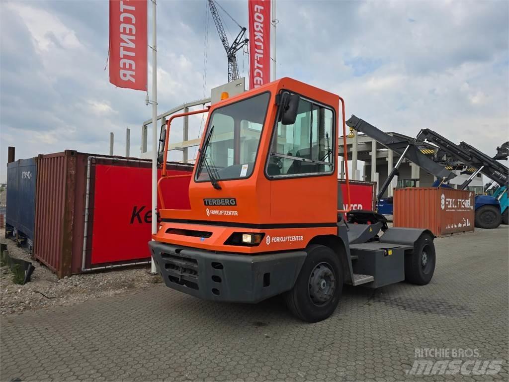 Terberg YT182 Terminaltraktor
