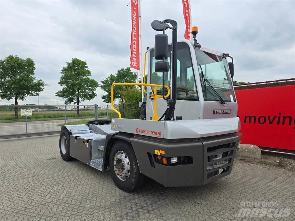 Terberg YT223 Terminaltraktor