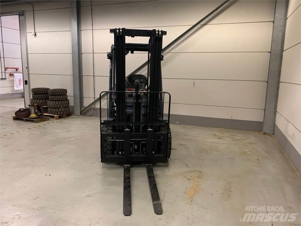 Toyota 02-8FGF30 Propan trucker