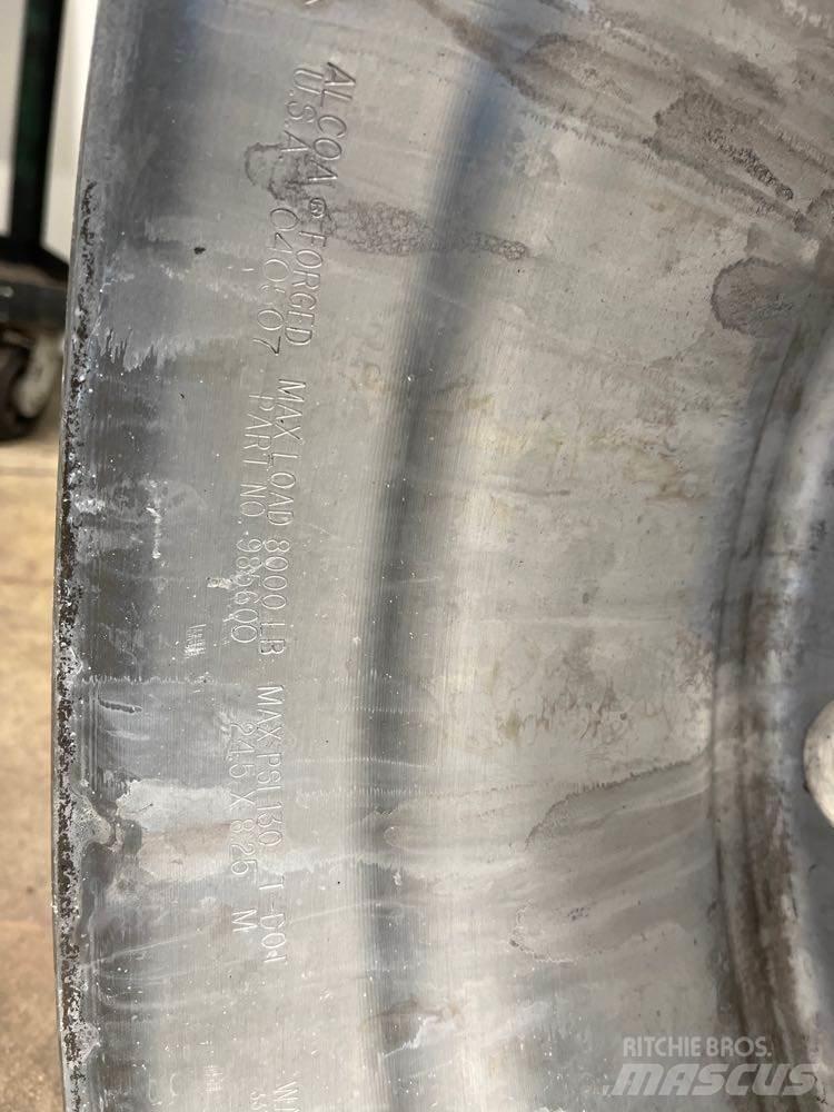 Alcoa  Dekk, hjul og felger