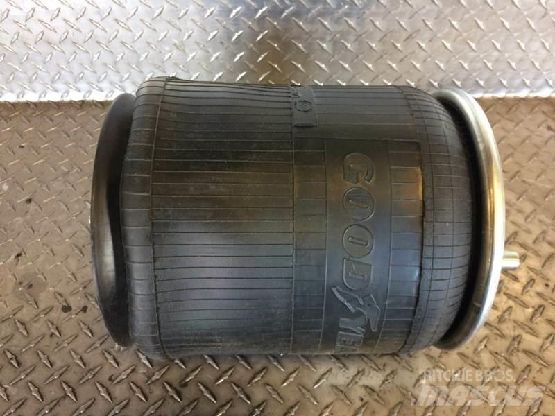Goodyear  Chassis og understell