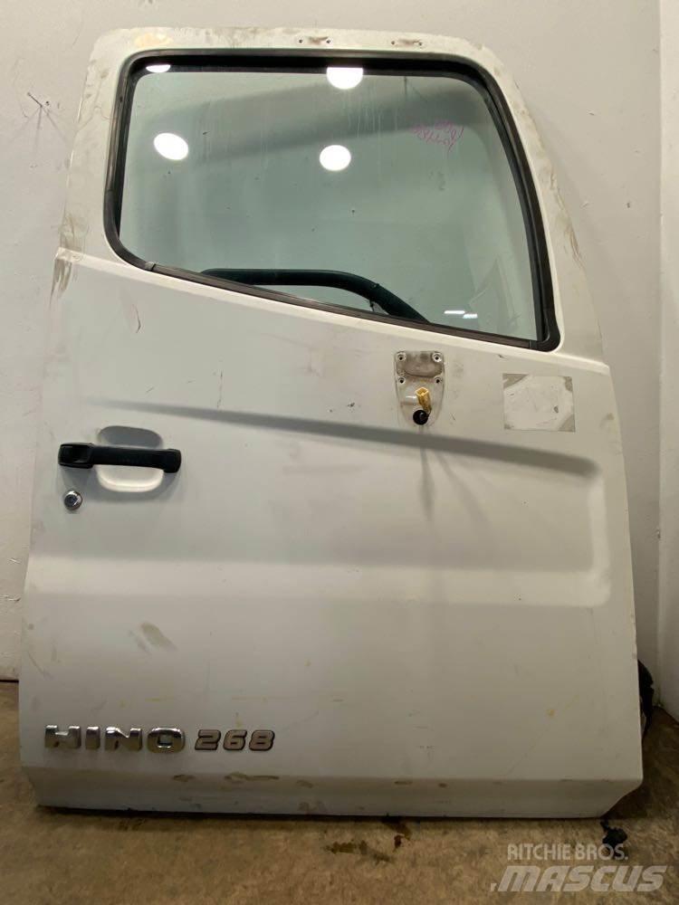 Hino 268 Transport - Annet