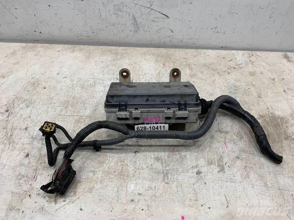 Isuzu NPR Lys - Elektronikk