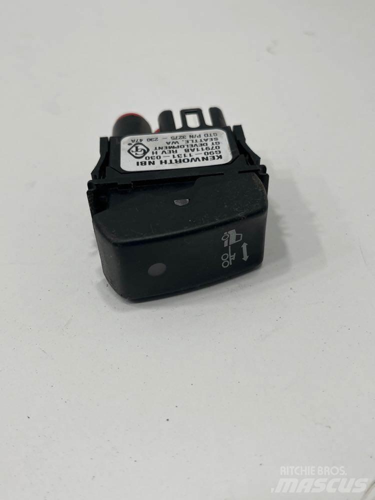 Paccar  Lys - Elektronikk