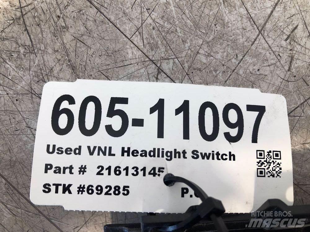 Volvo VNL Lys - Elektronikk
