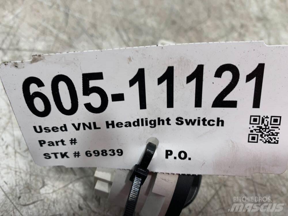 Volvo VNL Lys - Elektronikk